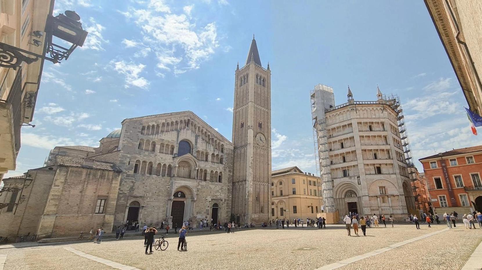 Apartment Luxury 6 Al Duomo Di Parma